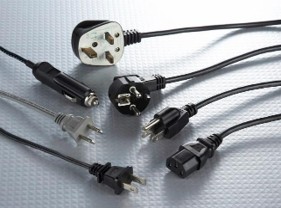 「小ロット・海外規格・短納期」電源コードの調達で、もう悩まない。